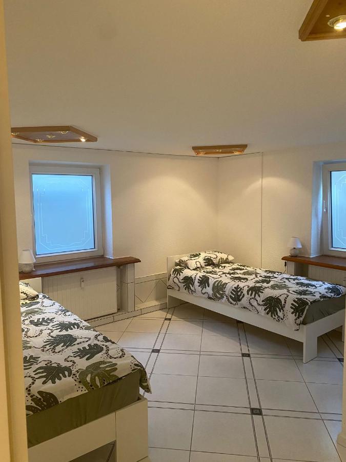 Km 2 Wesel Apartment *